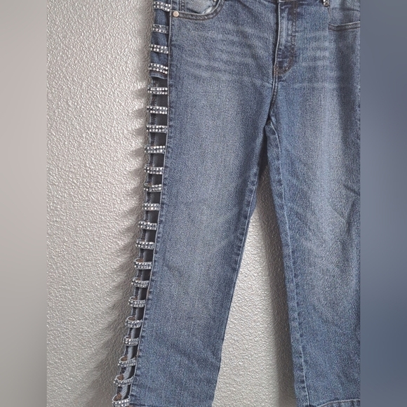 Platinum Plush Cropped Jeans With Open Side Rhinestones Size 11 - Picture 2 of 9
